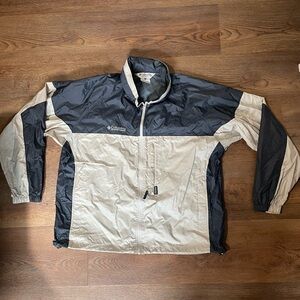 Columbia Men's Lightweight Hooded Windbreaker